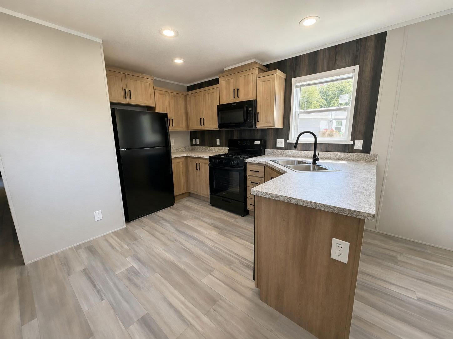 5428 Underwood Lane – photo 2