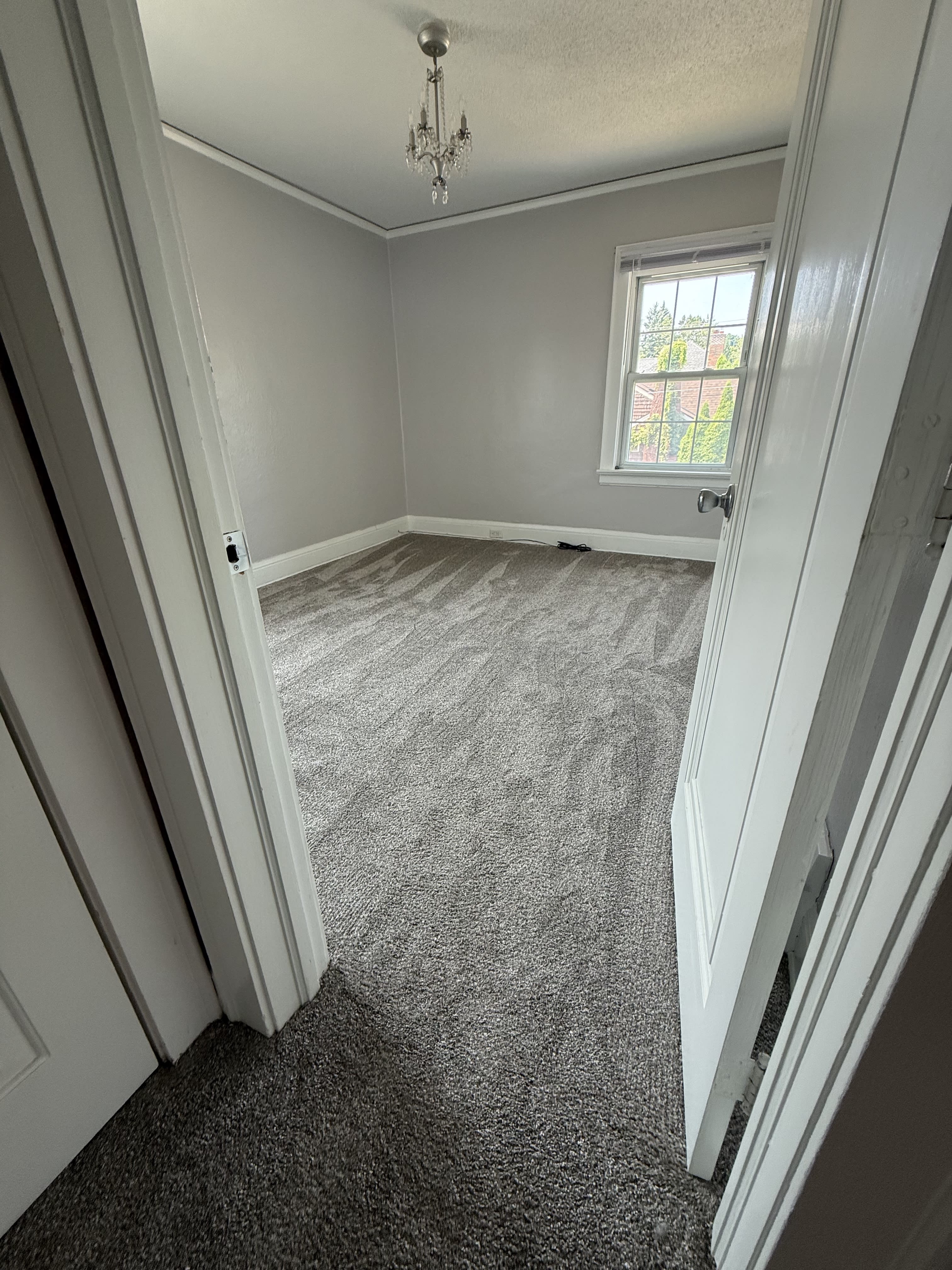 1914 Lawn St – photo 2