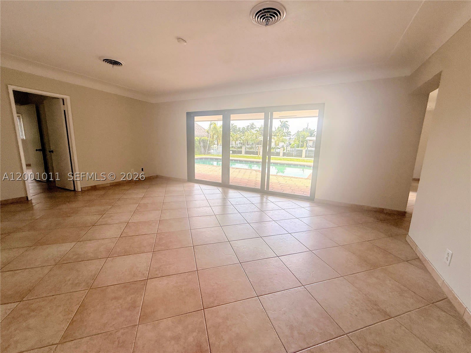 2730 NE 7th St – photo 3