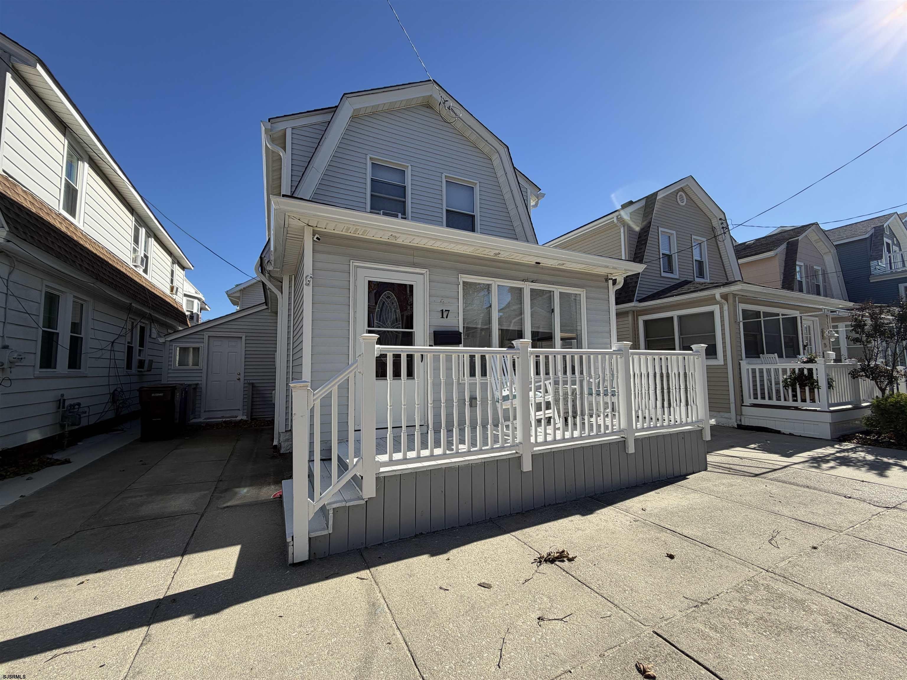 17 N Buffalo Ave – photo 2