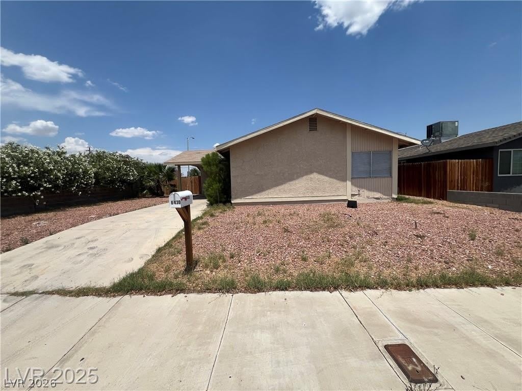 6430 Alomar Avenue – photo 2