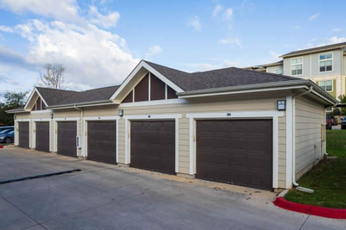 515 E Slaughter Ln, #110 – photo 2