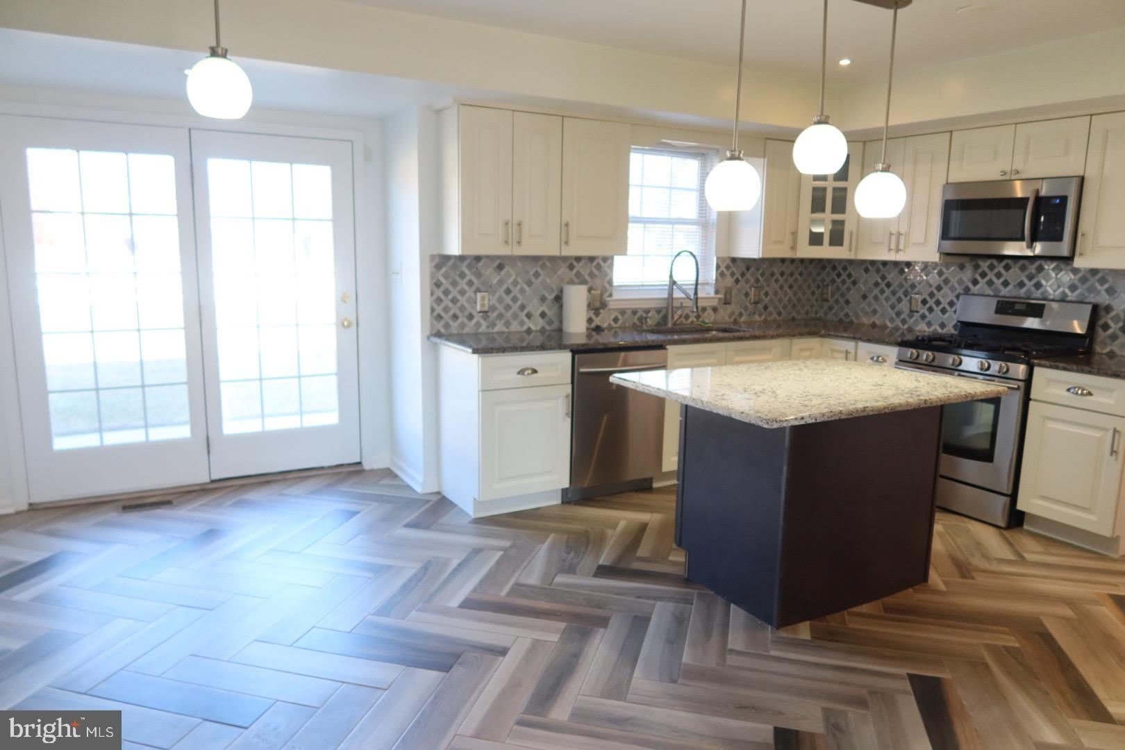 4581 GREEN TREE Road – photo 5