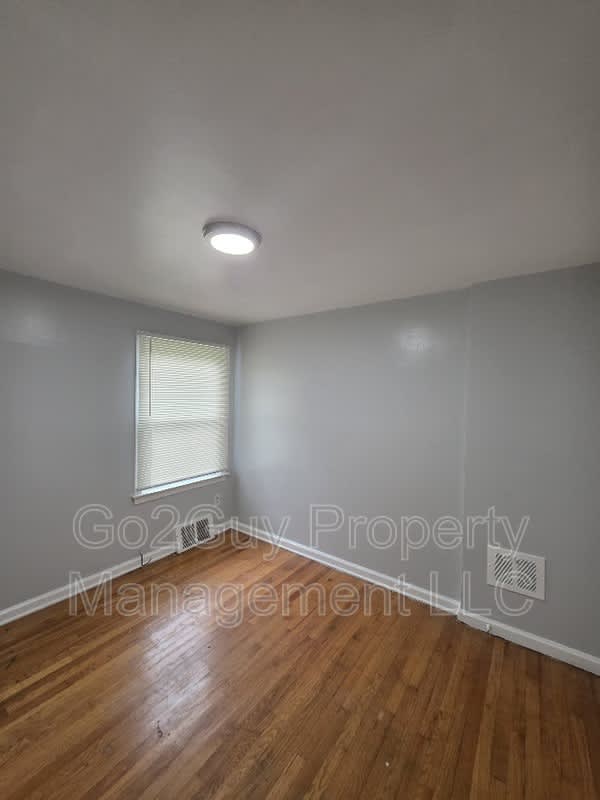 18472 Meyers – photo 5