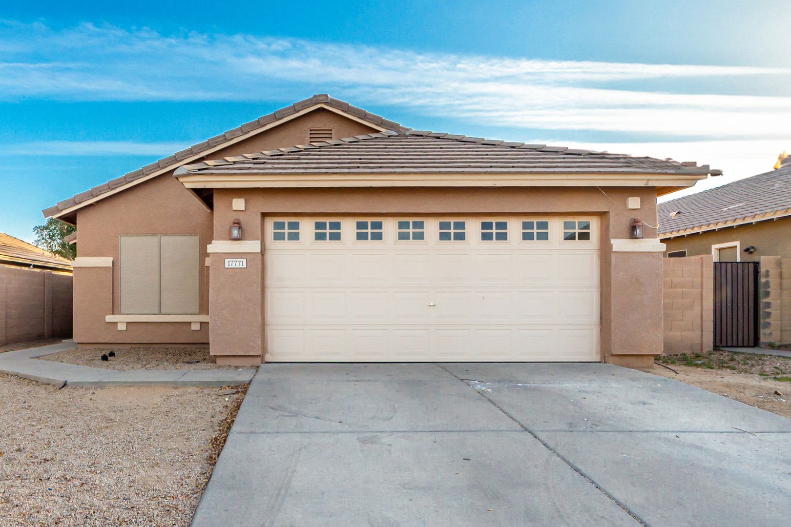 4 bedroom home in Surprise!! – photo 3