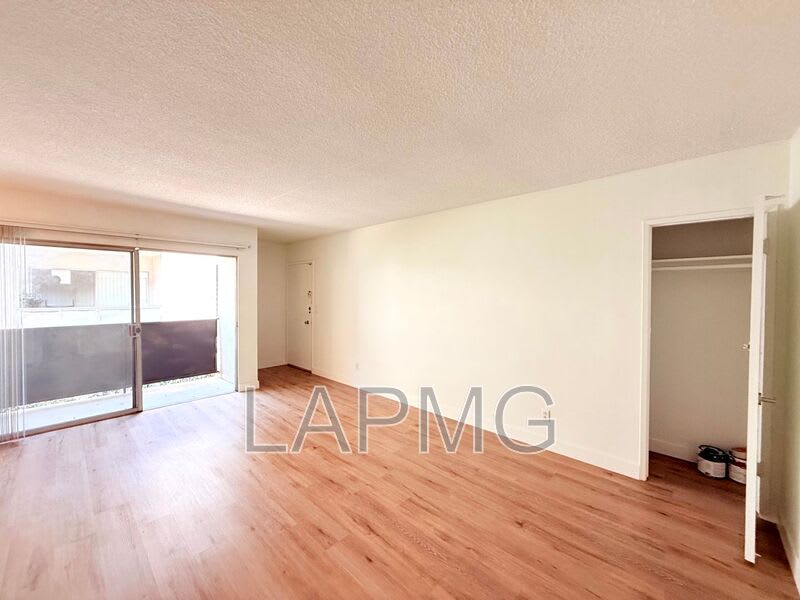 119 N Hillcrest Blvd – photo 5