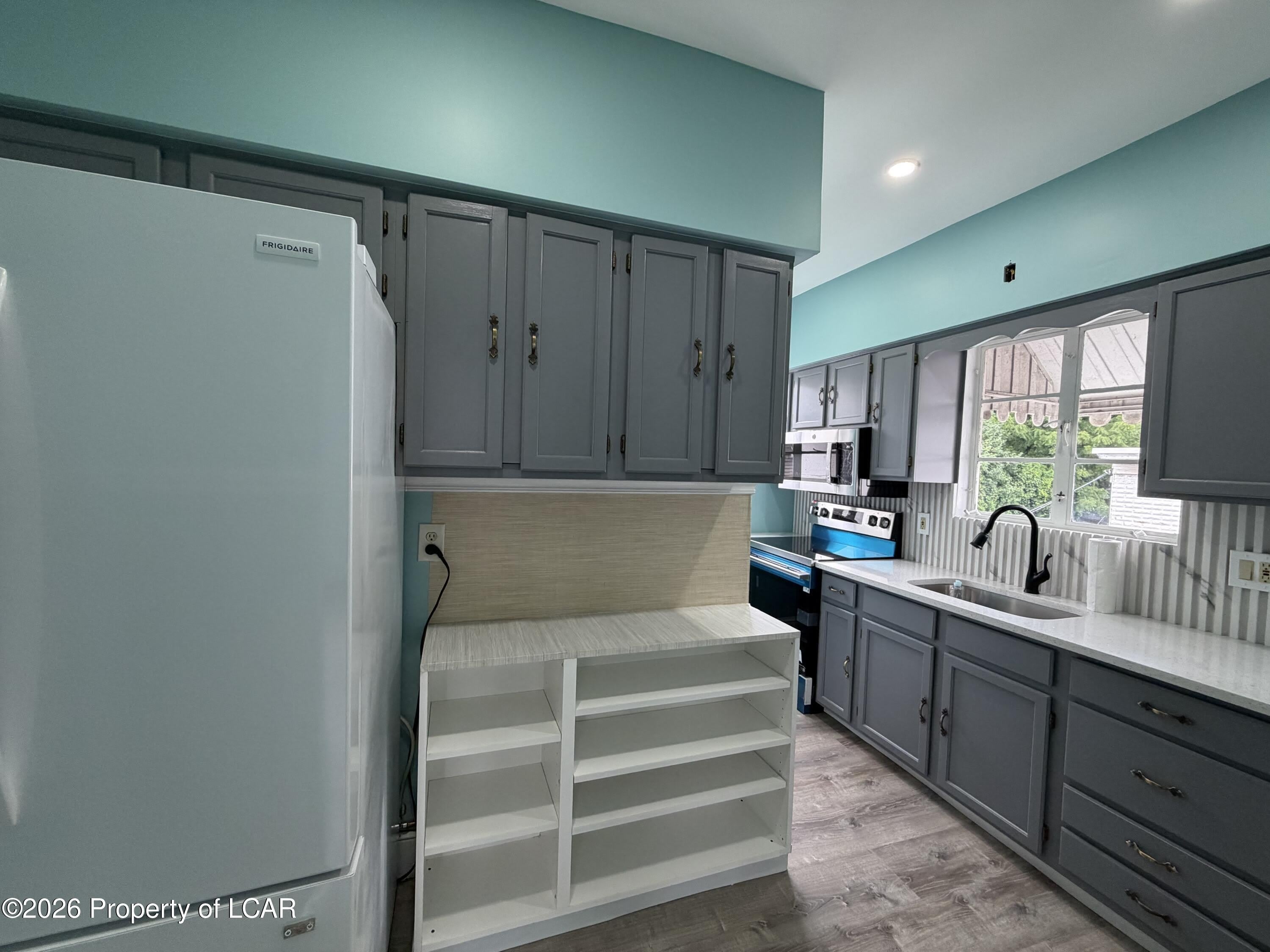 246 S Main Street – photo 3