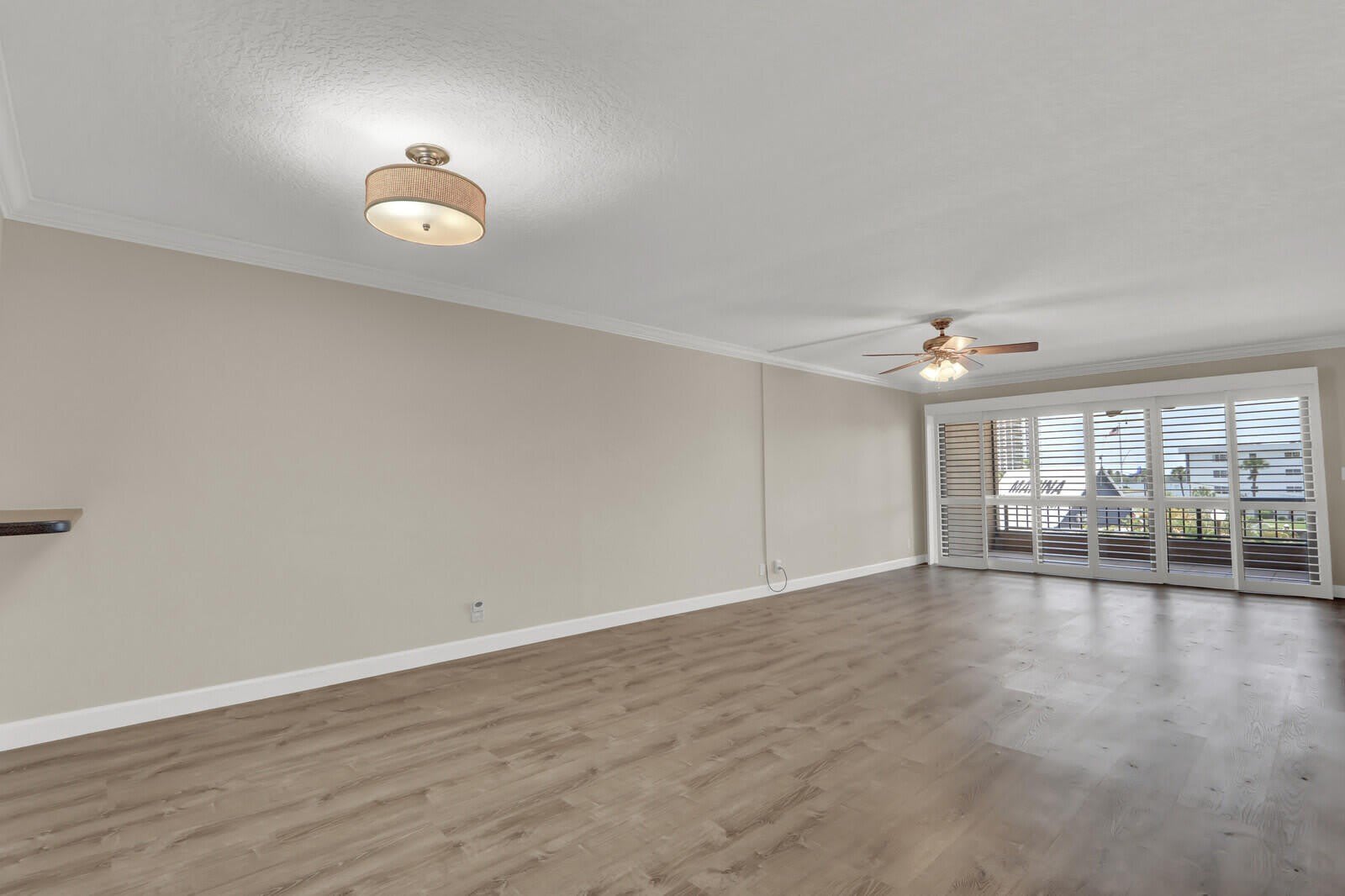 1036 Us 1 – photo 3