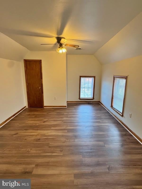 333 W KING Street – photo 2