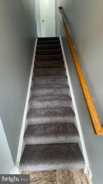 7927 FOXCREST Court – photo 2