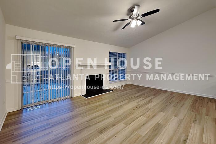 1818 Crescent Hill Drive Northwest – photo 4