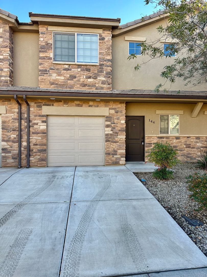 MILLCREEK SPRINGS TOWNHOME – photo 2