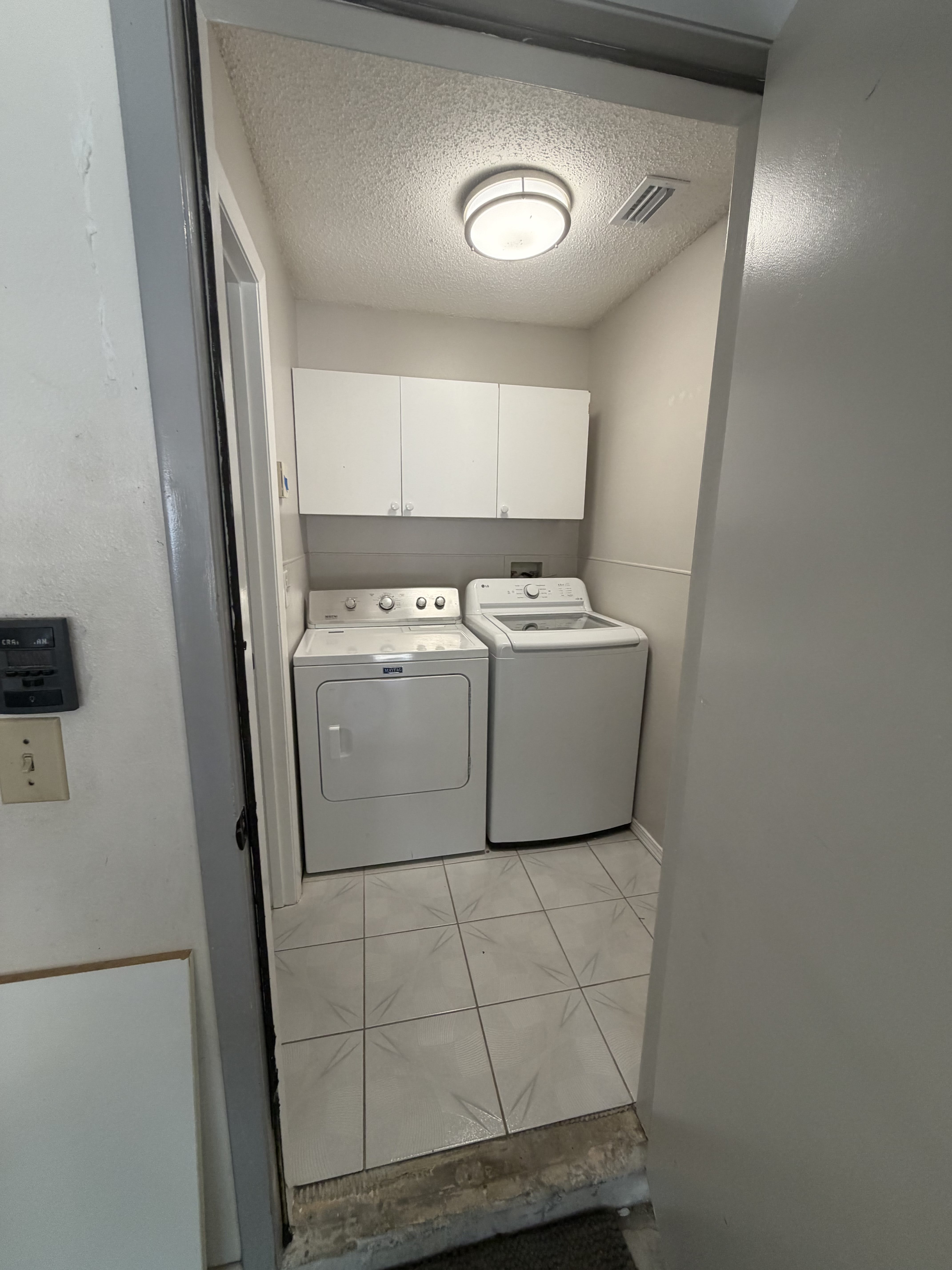 8736 Huntfield St – photo 4