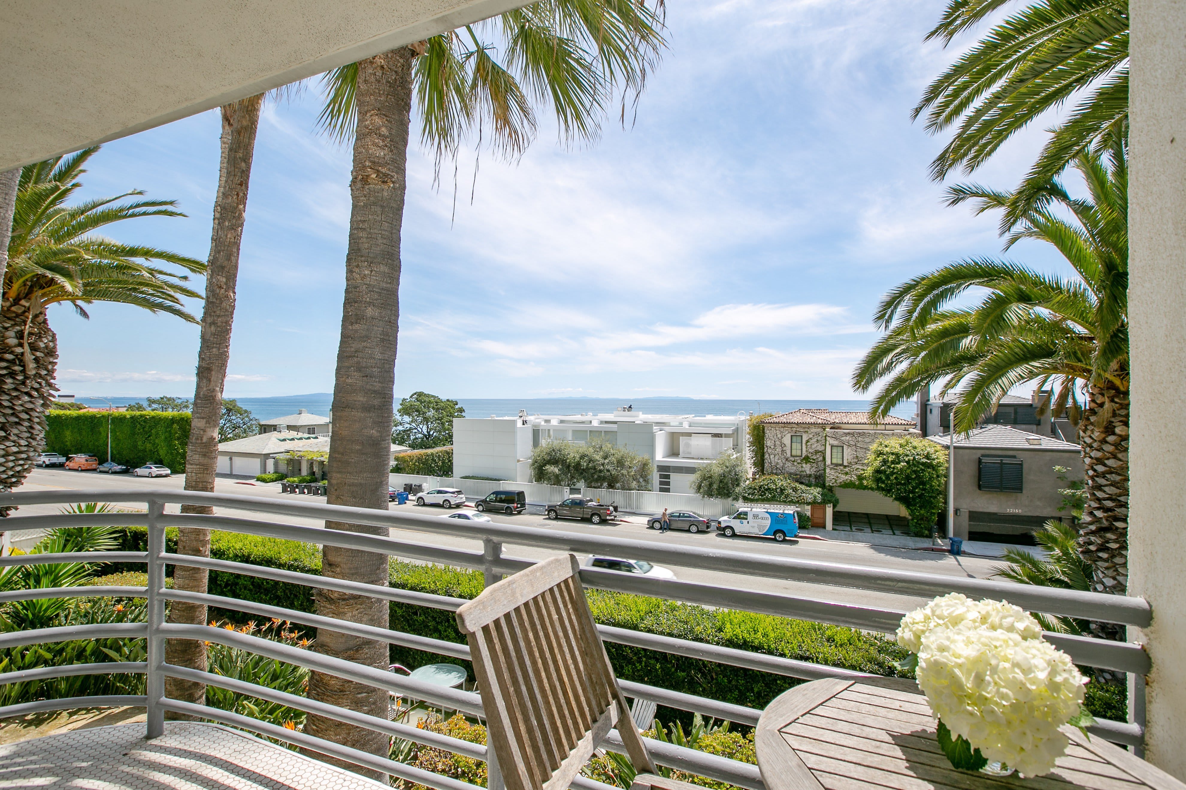 Malibu Cove Apartments – photo 4