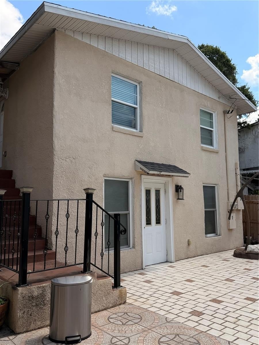 1212 E COLUMBUS Drive – photo 3