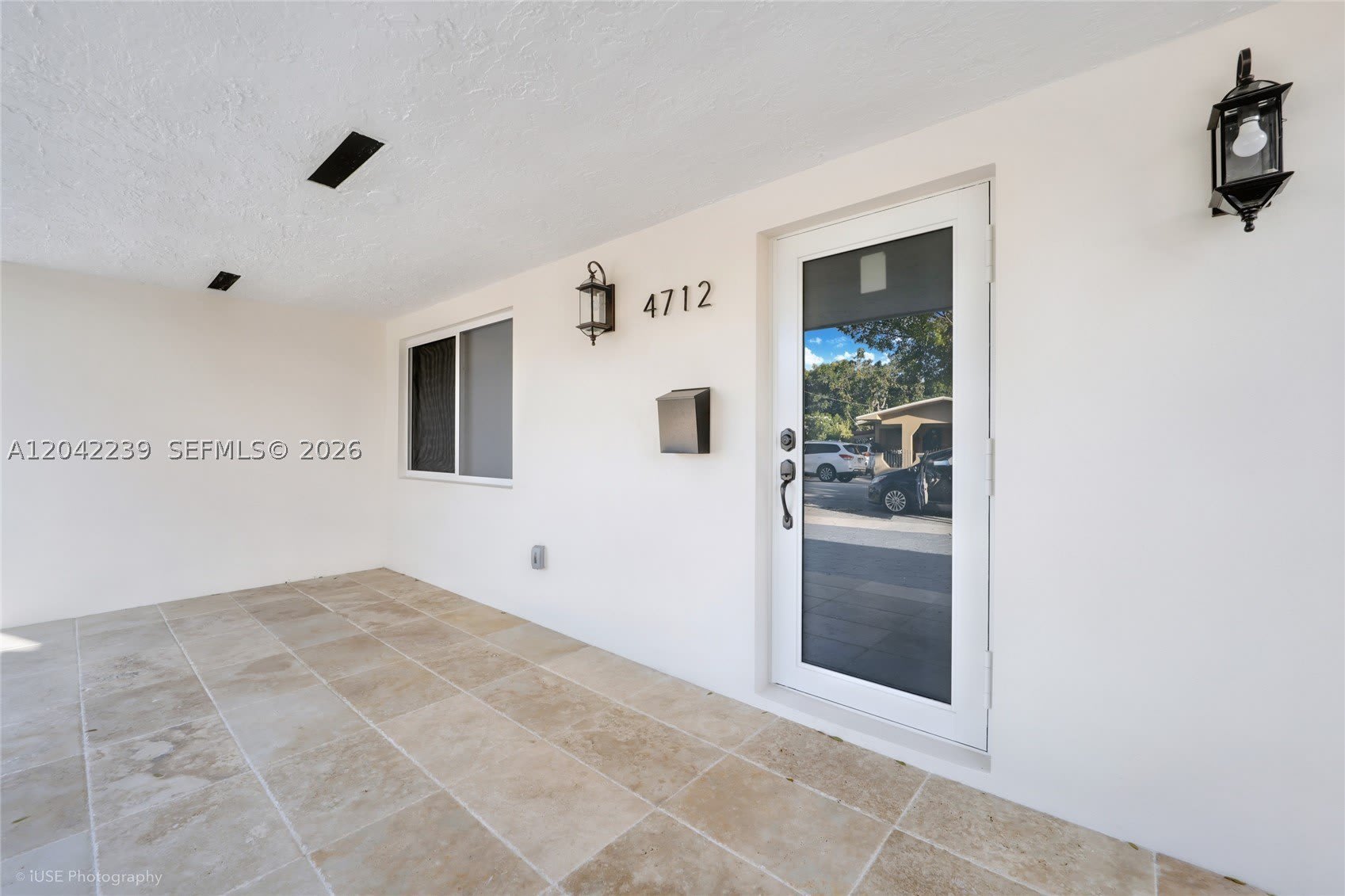 4712 SW 2nd Ter – photo 2