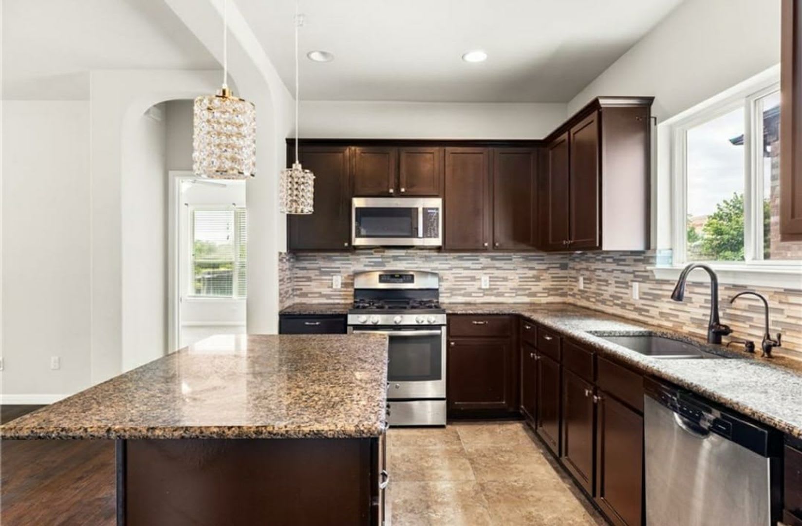 Mayfield Ranch 3 Bed / 2 Bath Single Story – photo 5