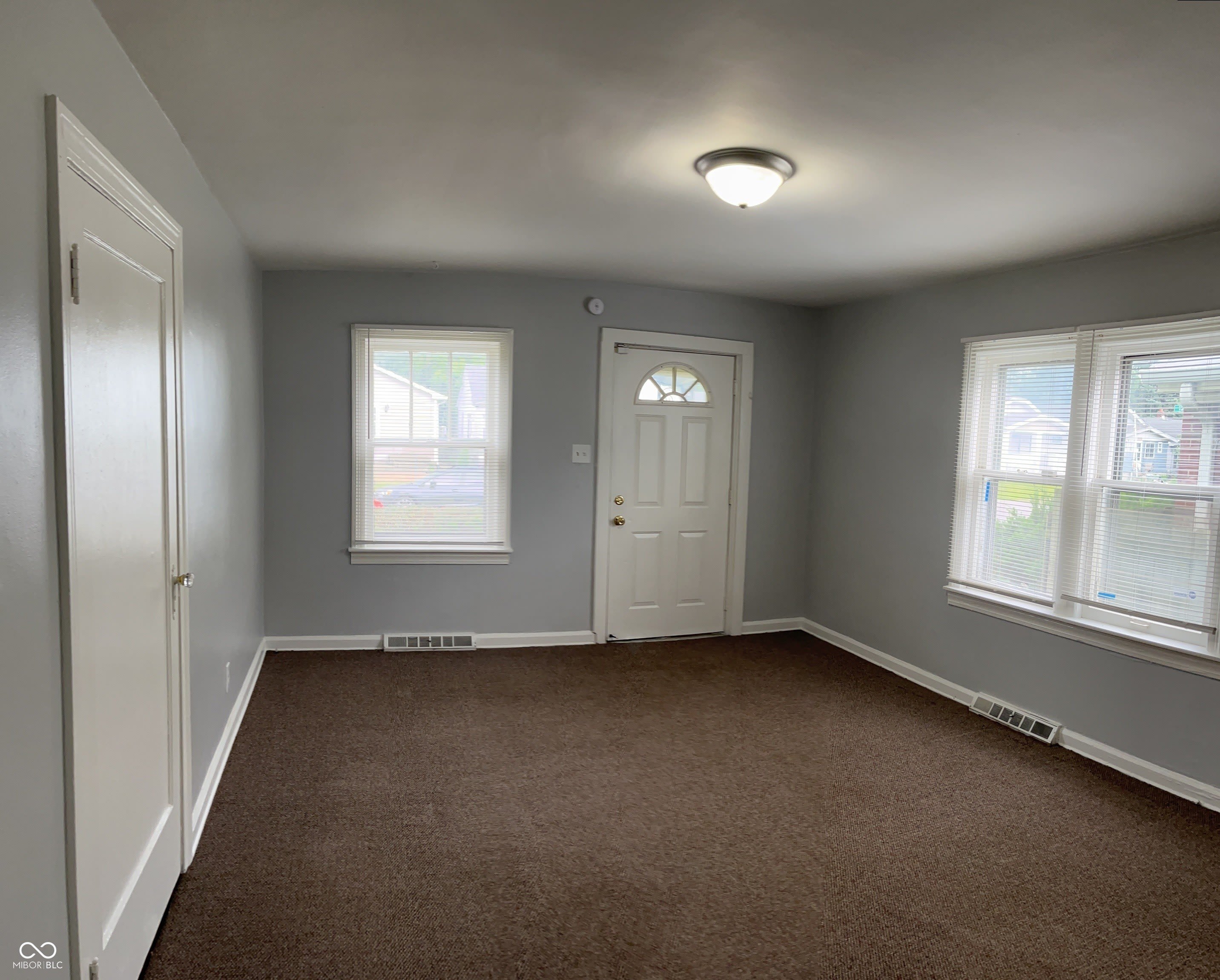 1306 N Chester Avenue – photo 4