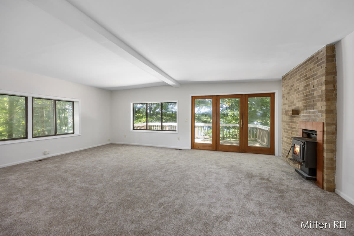 13029 East Heights Road – photo 4