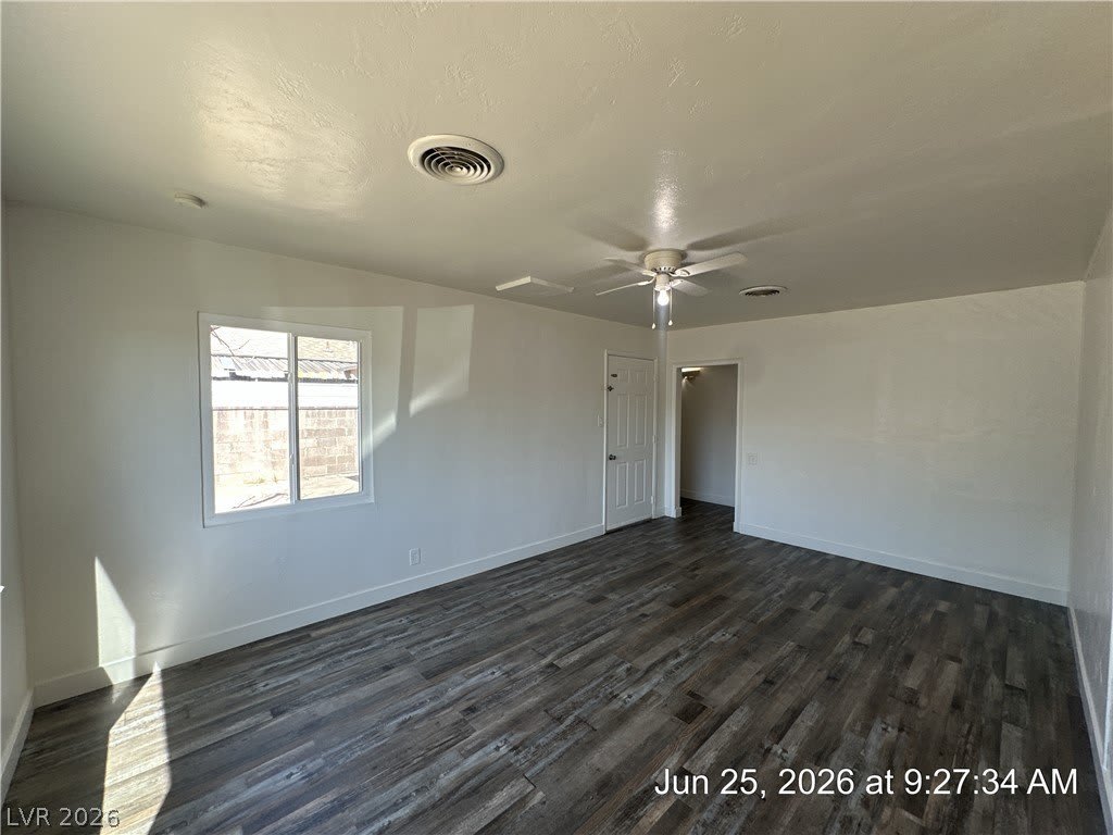 148 W Victory Road – photo 4