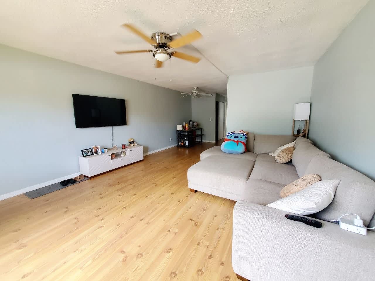 2344 Shelley St Apt 8 – photo 5