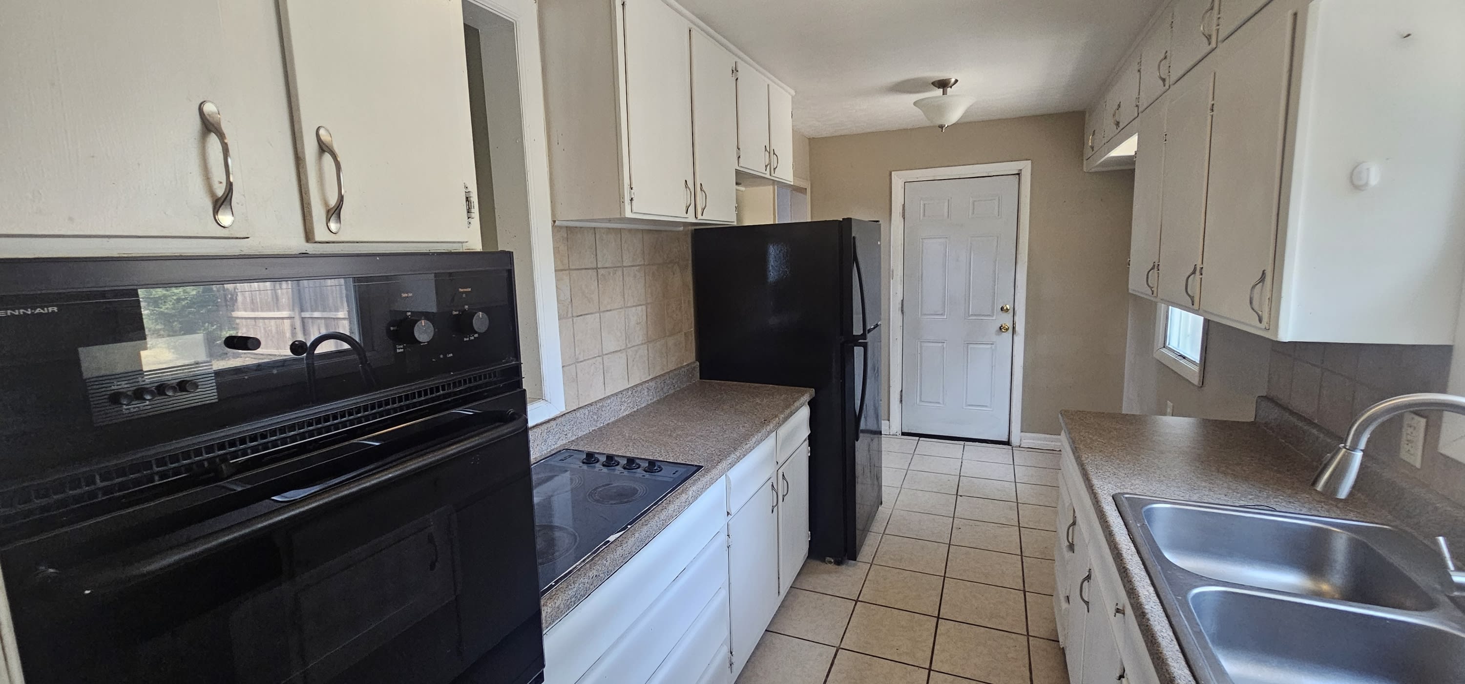 716 S Drury Lane – photo 5
