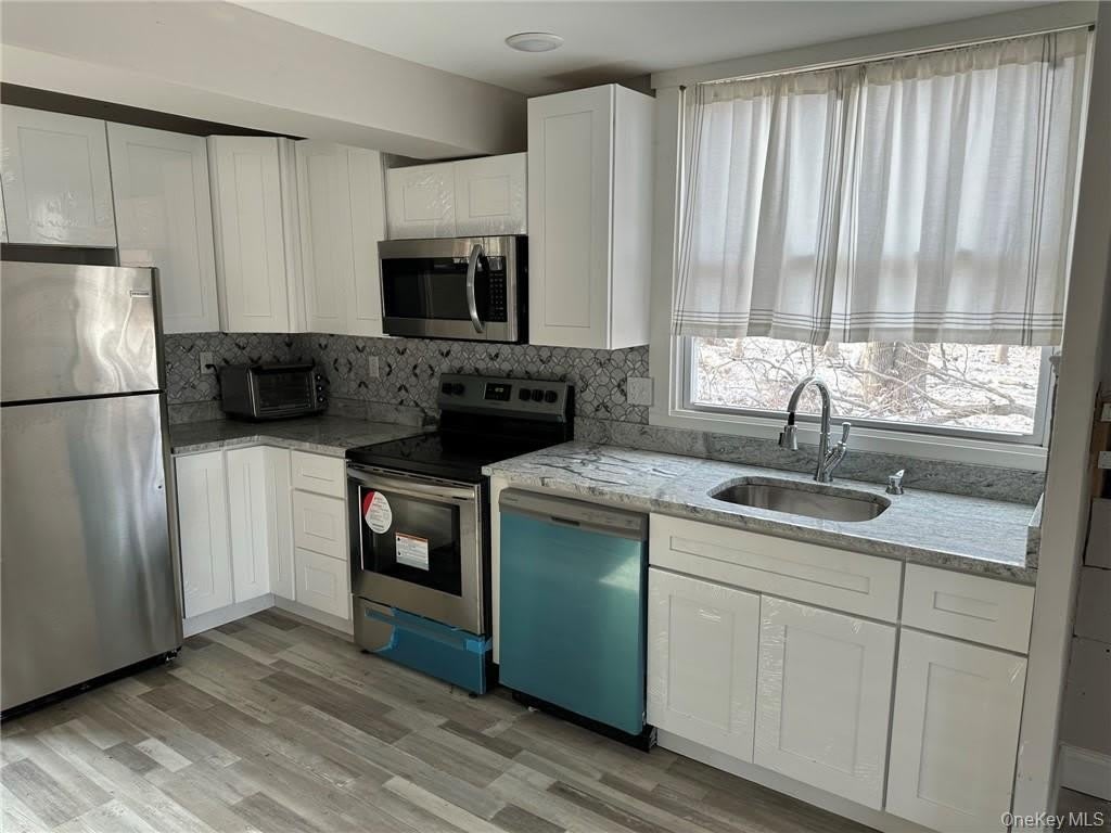 2 Hillside Road – photo 3
