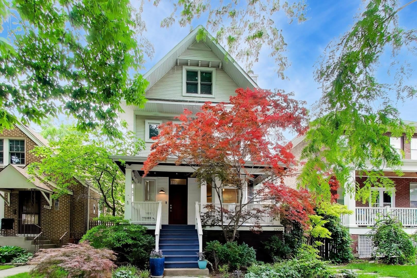 2010 W Bradley Place – photo 1