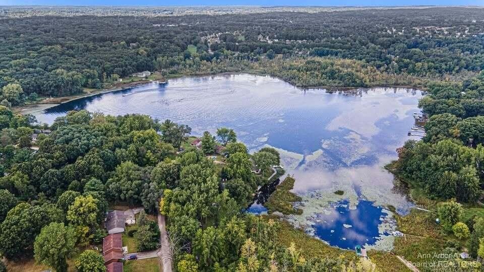 2555 Melvin Road – photo 2