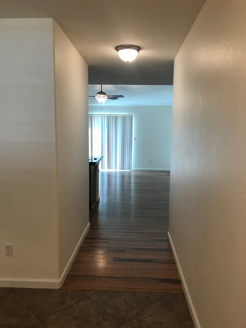 3 Bedroom 2 Bathroom In Se Visalia – photo 2