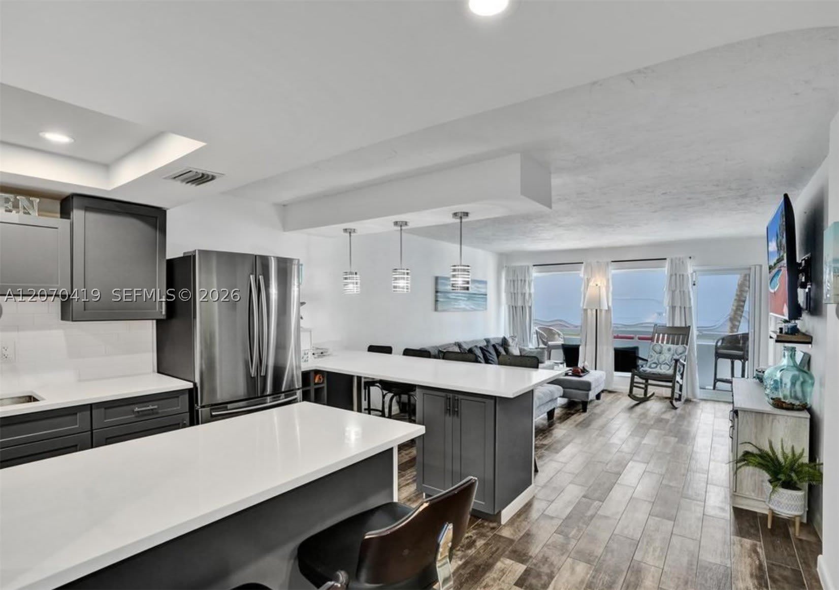 3424 SE 12th St – photo 1