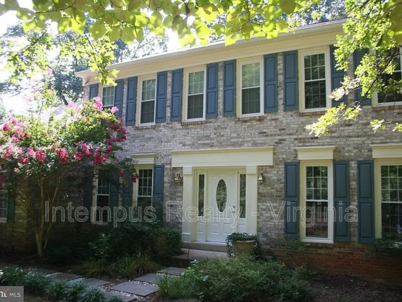 7140 Chesterfield Dr – photo 1