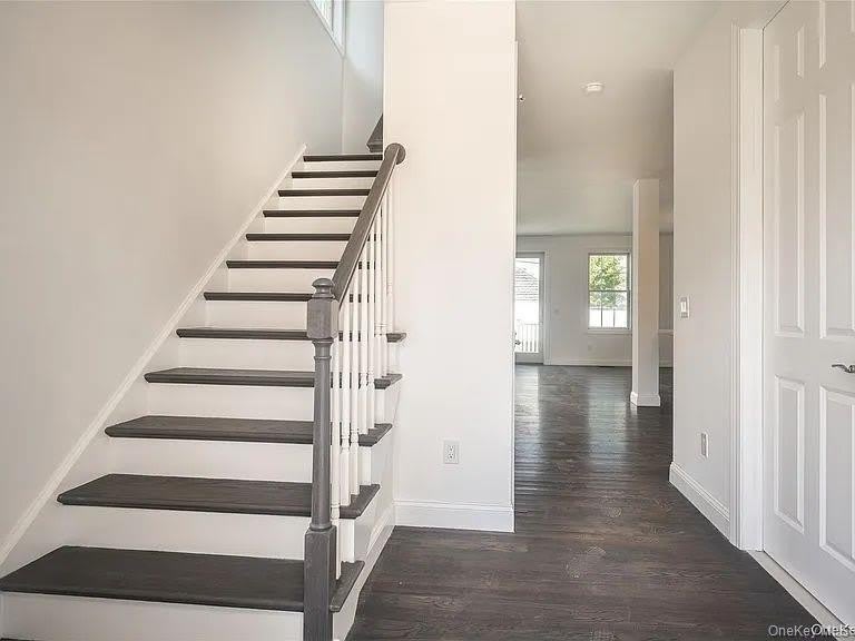 201 Elm Street – photo 2