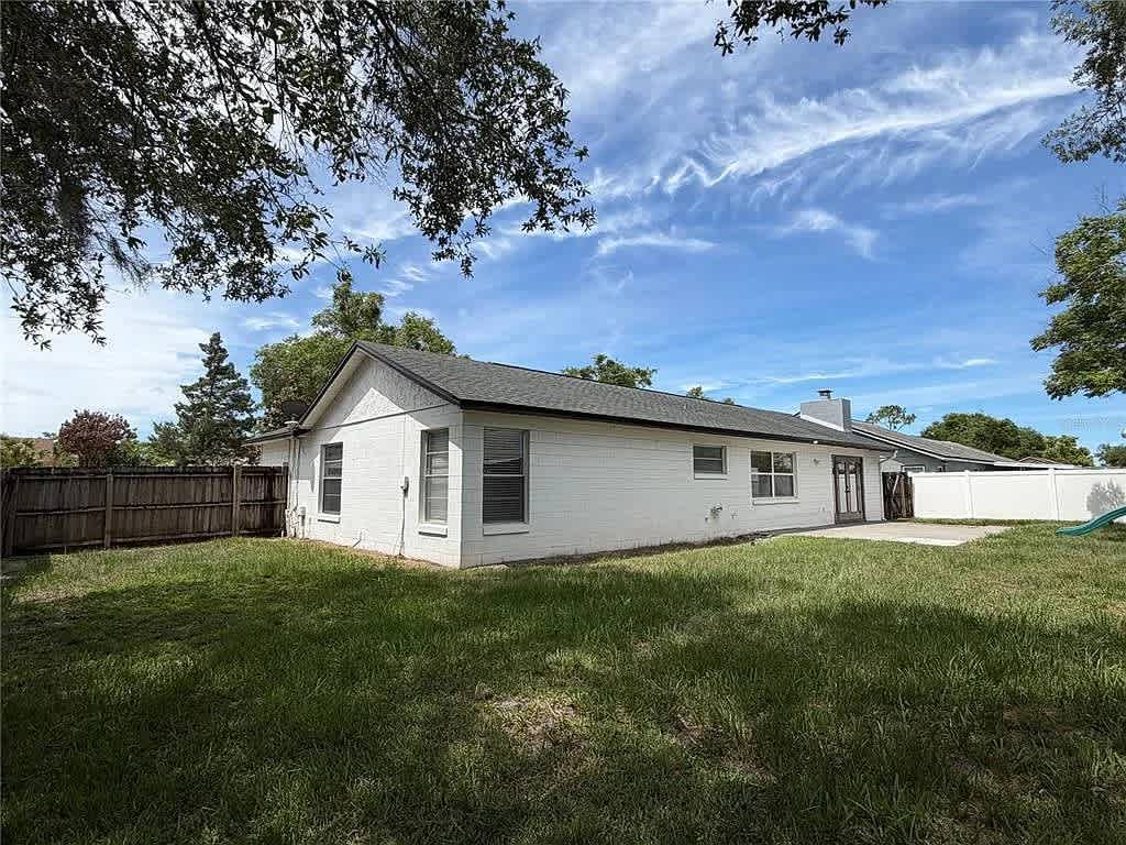 9923 Castleton Street – photo 2
