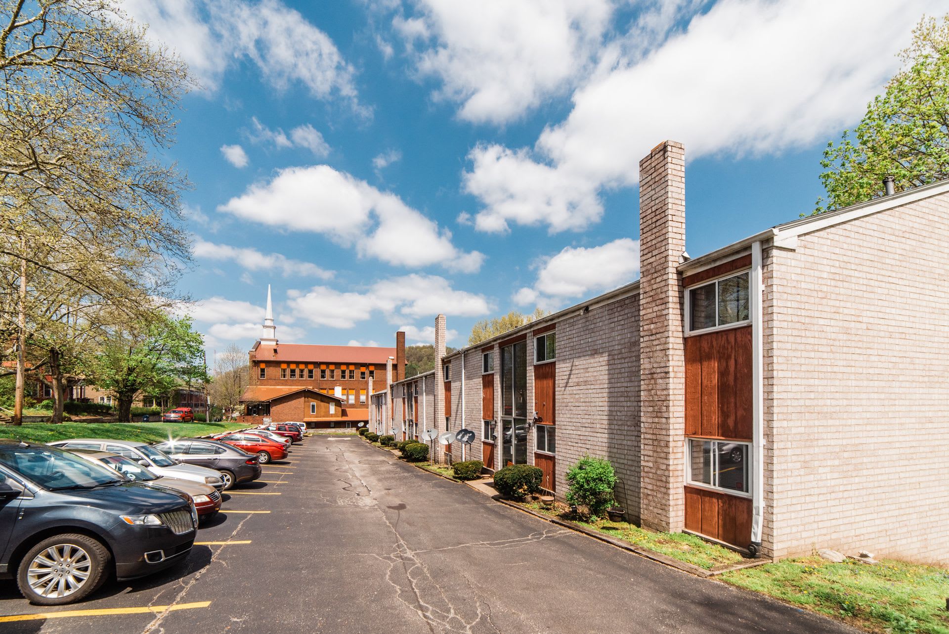 Parkside Apartments – photo 2