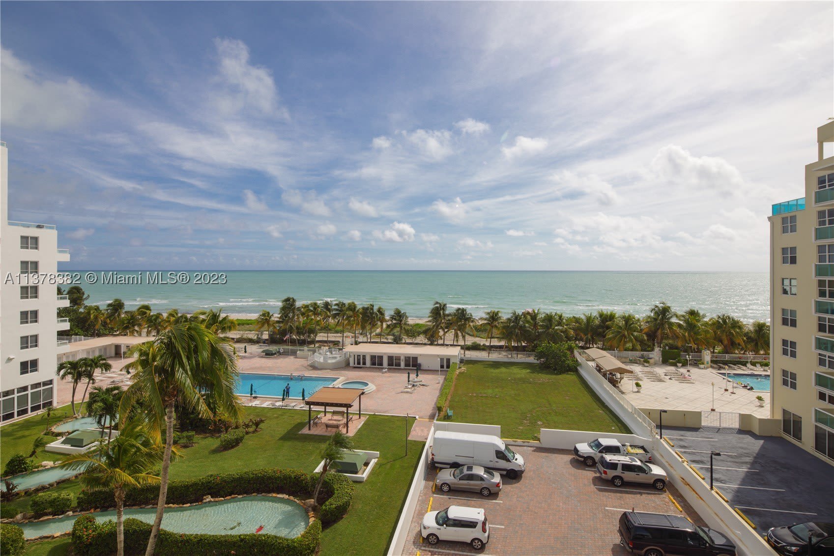 5005 Collins Ave – photo 2
