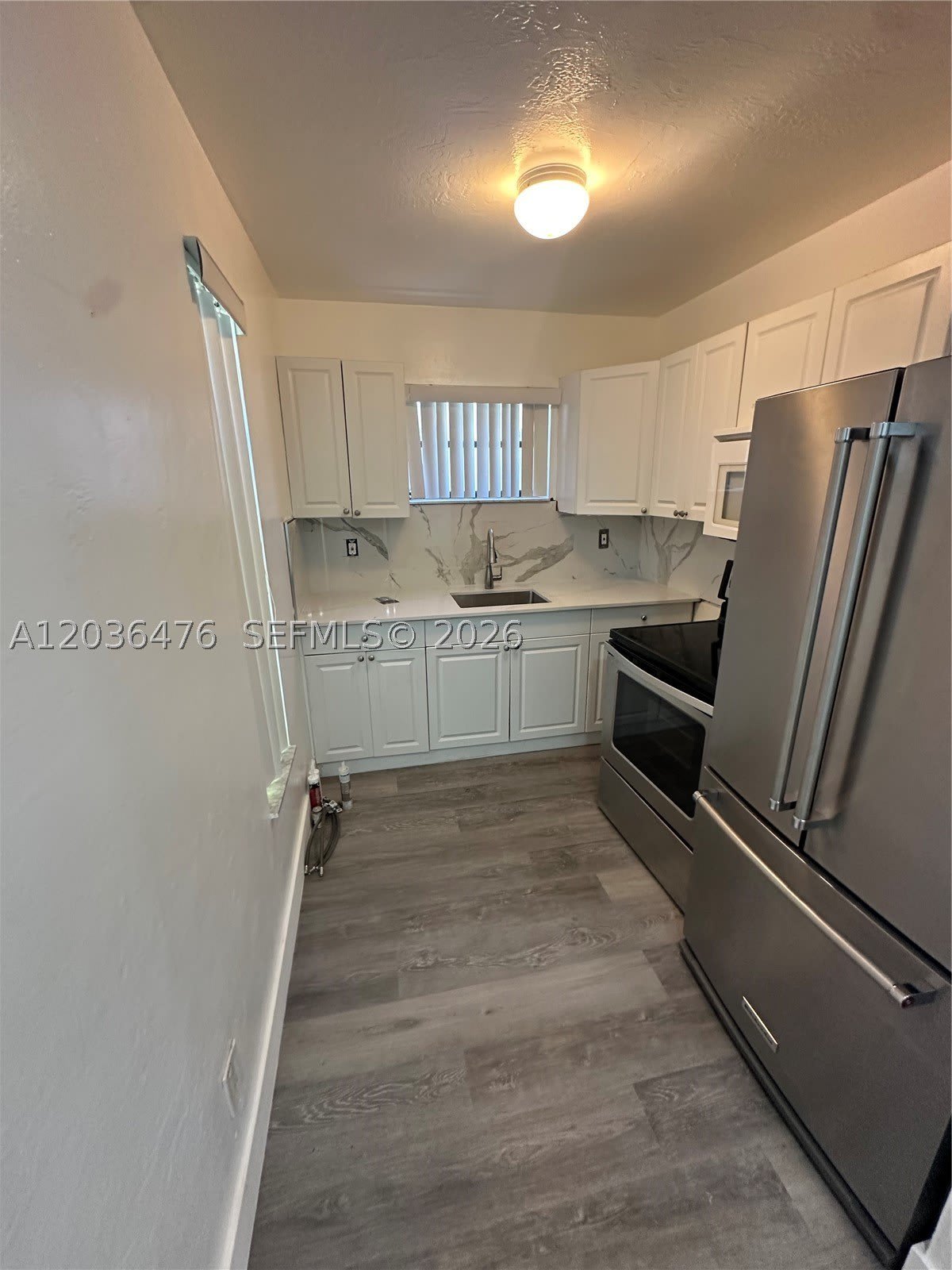1670 Harding St – photo 3