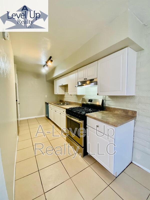 1854 North 5th Avenue – photo 4
