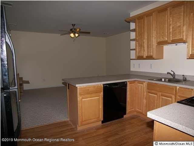 103 Drs James Parker Boulevard – photo 5