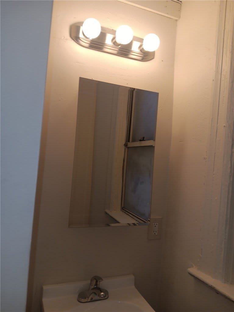 7236 Mt Vernon St – photo 5