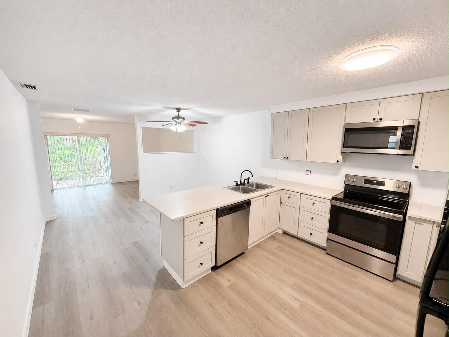 4261 NW 114th Terrace – photo 2