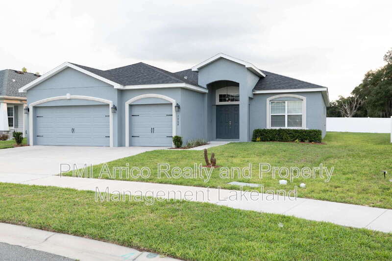 1069 Montgomery Lane – photo 4