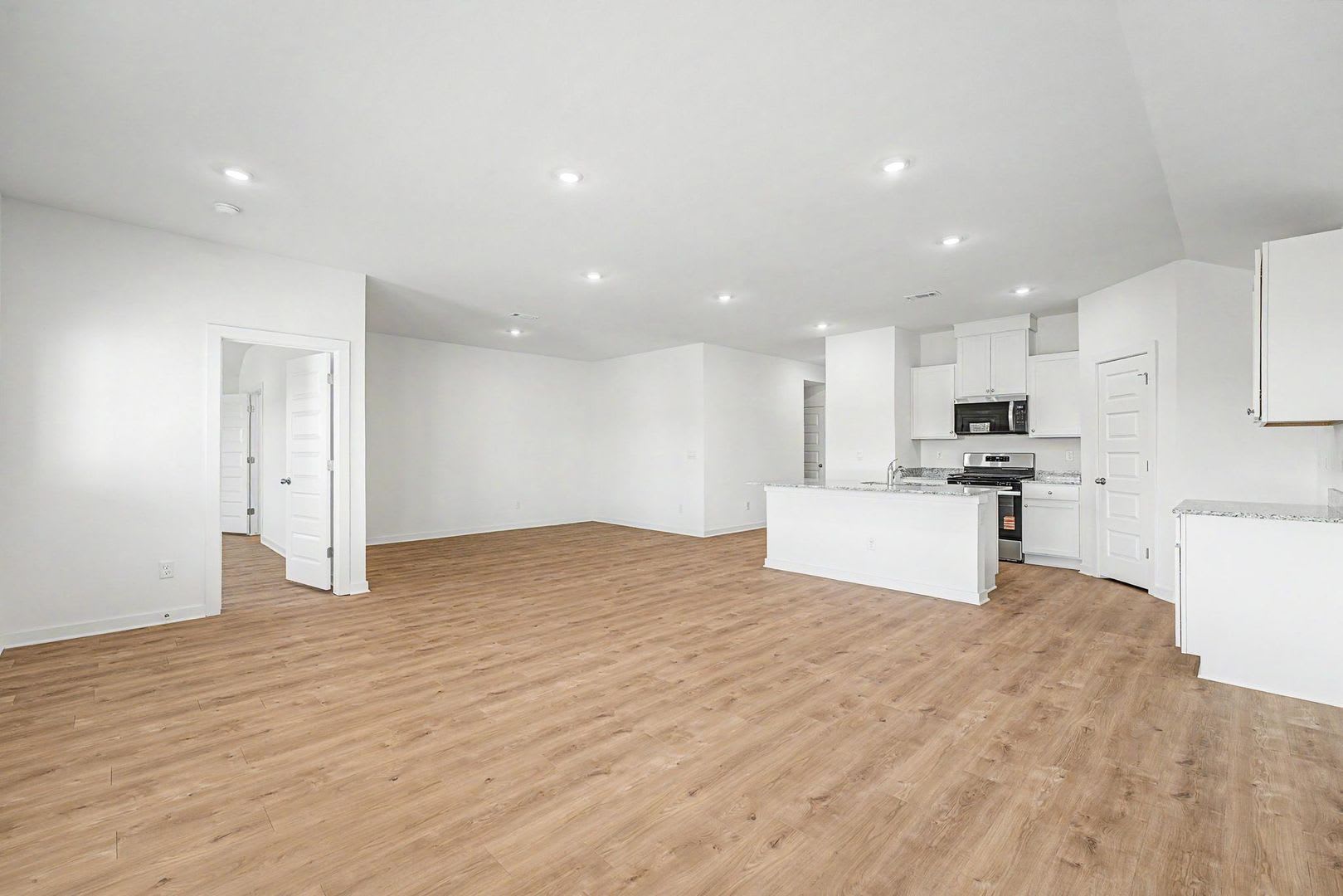 Brand New Home!! – photo 3