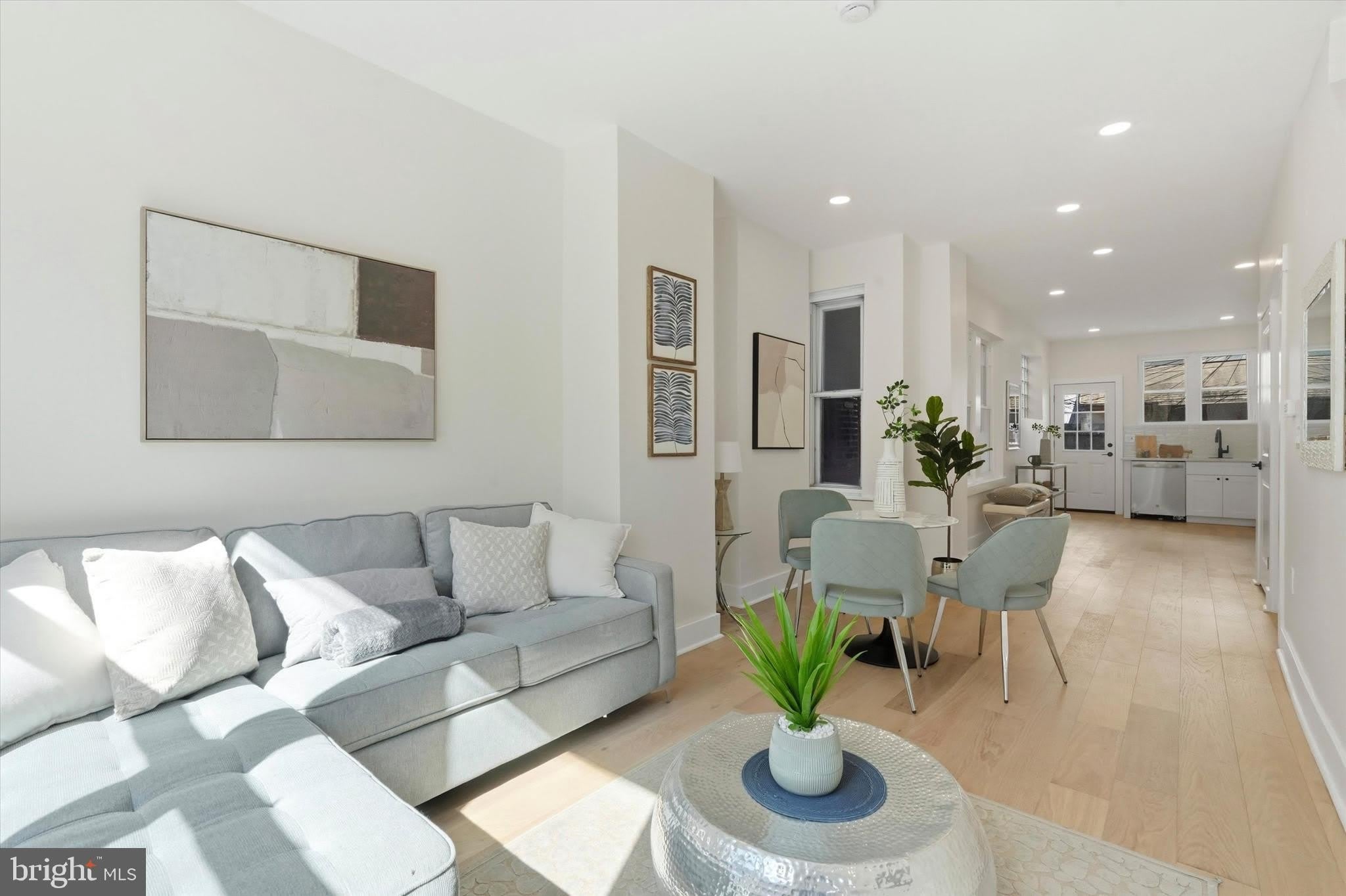 2345 S BANCROFT Street – photo 1