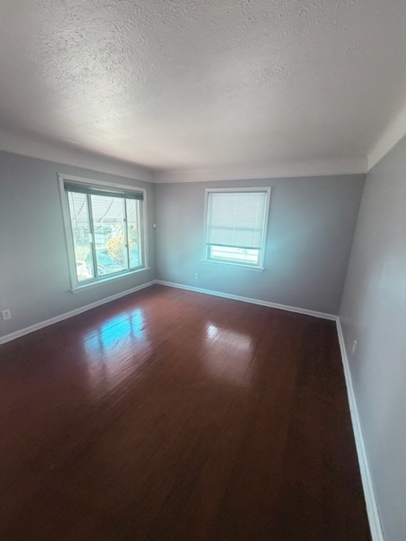 A Single Family Home With Garage In Garfield Heights – photo 2