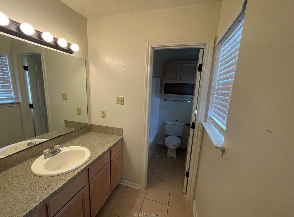 1405 Summit St – photo 3