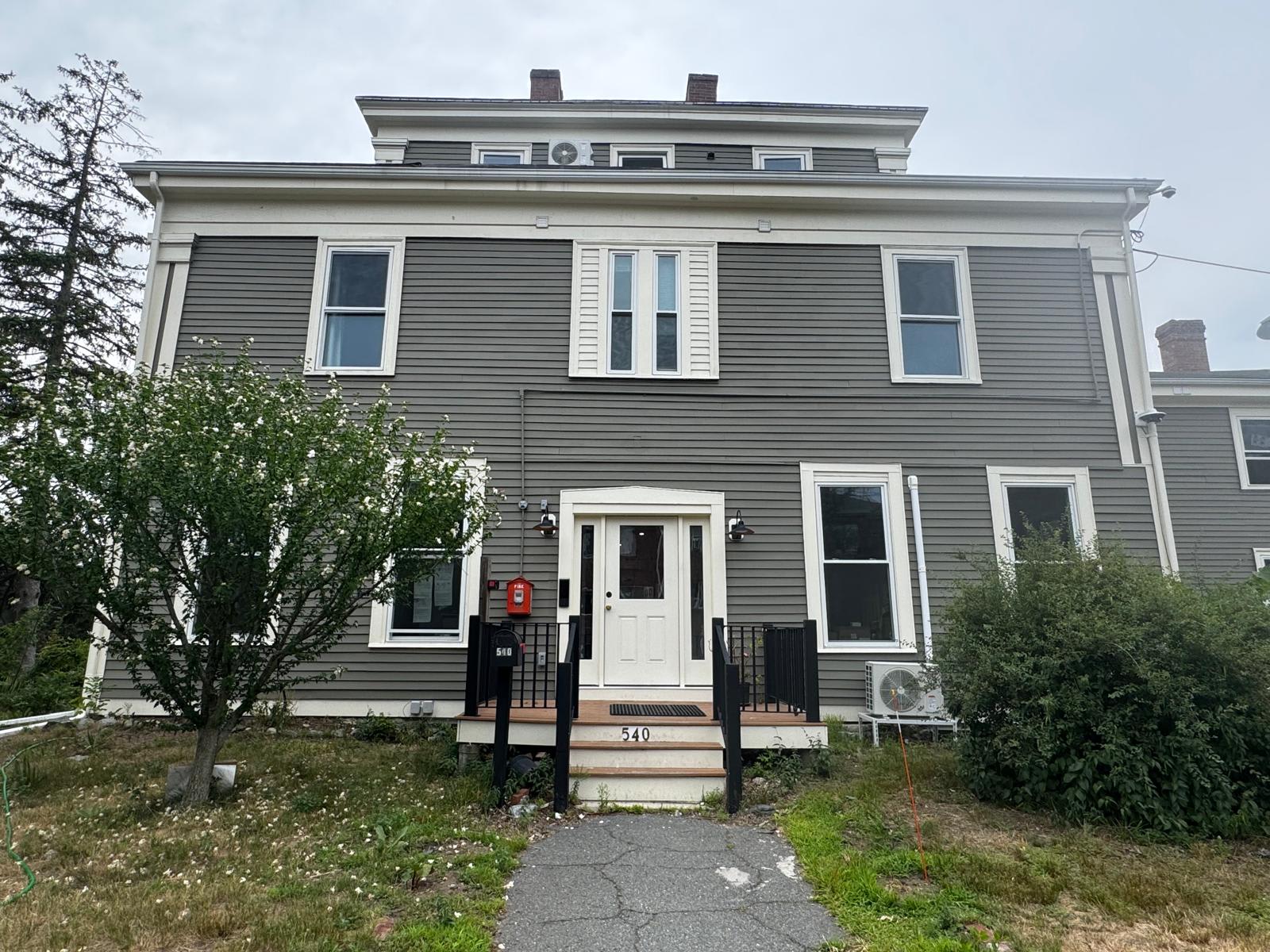 540 Centre St – photo 1