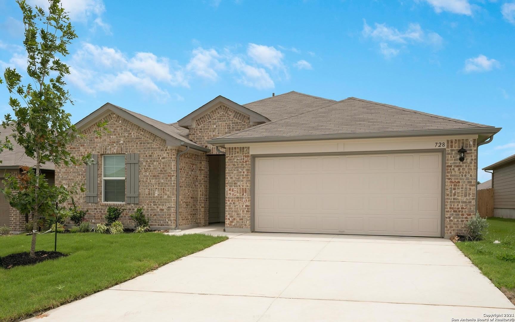 728 ARMADILLO DR – photo 3