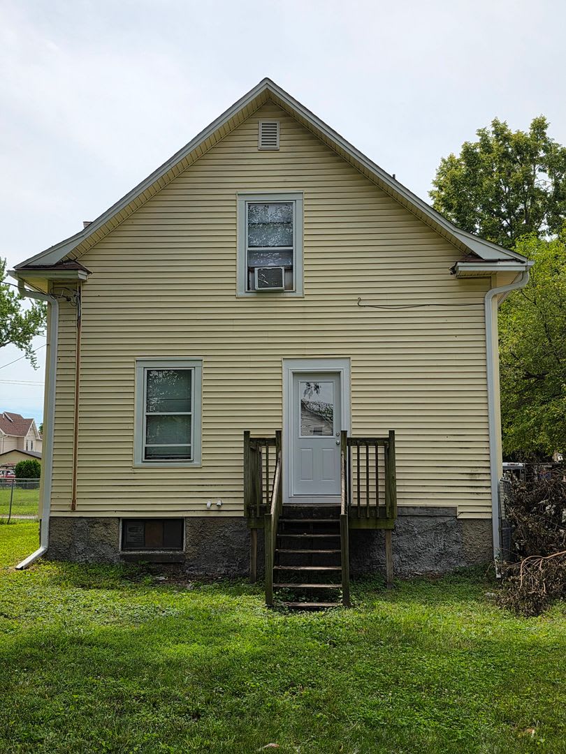 Large 3 Bedroom newly updated house for rent! – photo 2