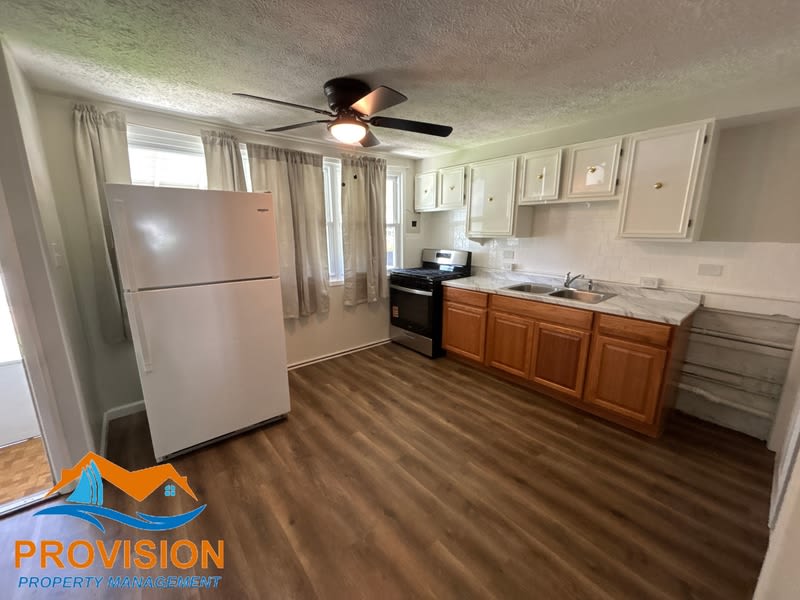 2921 Freeway – photo 3